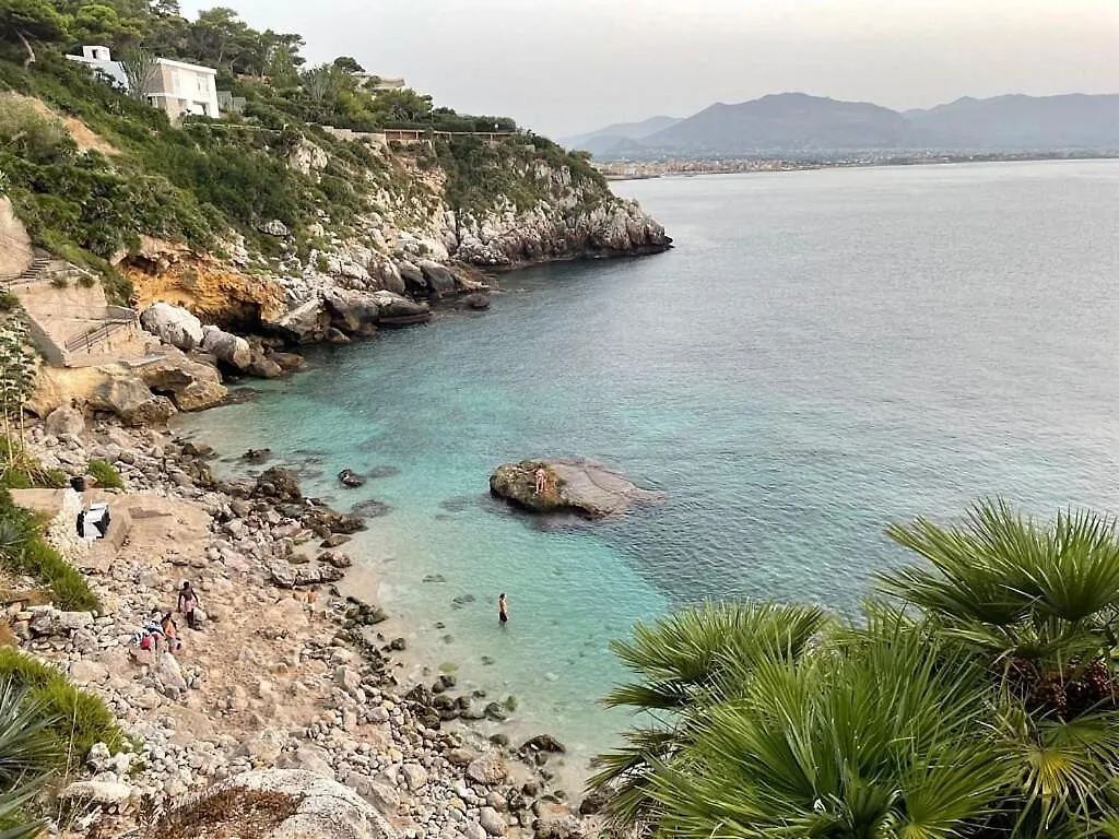Casa Vacanze Donna Sabella - Aspra Hotel Bagheria Guest house